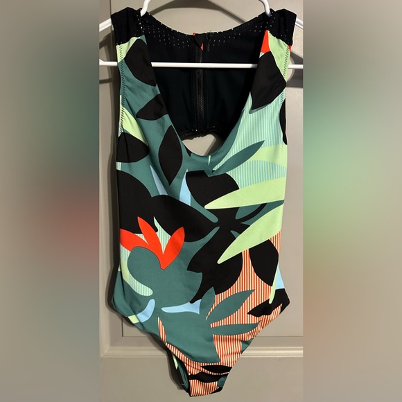 Nike Swim Other - Nike Swim Size S One-Piece Bathing Suit NWT